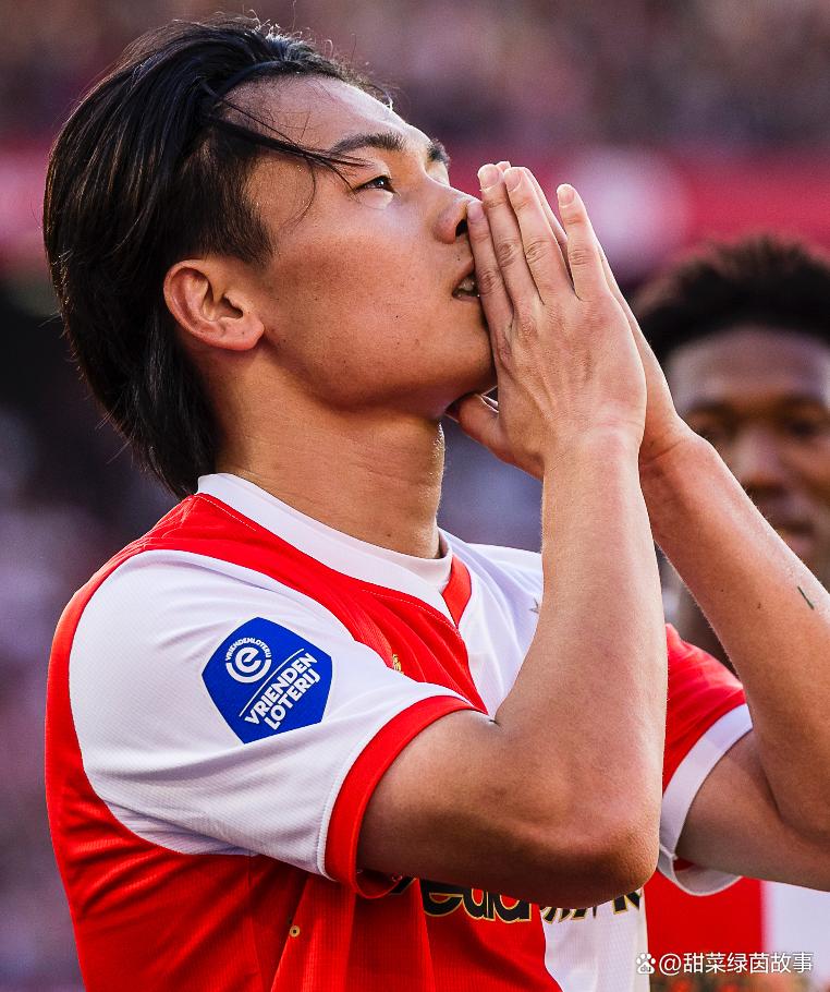 星空体育-包含离谱！今晚费耶诺德止住颓势CBA常规赛窗口期再迎强敌，德约科维奇在皇家马德里比赛中比分优势明显的词条